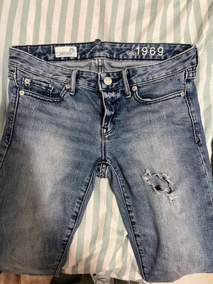 Gap skinny blue jeans used