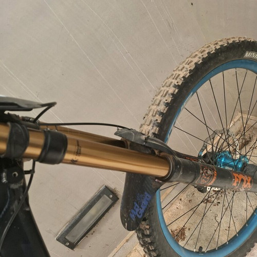 MTB Downhill Custom Commencal Furious Special Project with FoxFactory Kashima