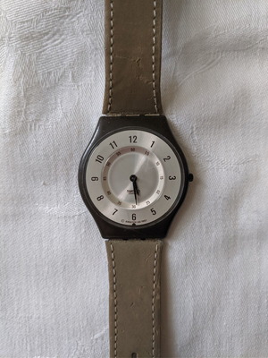 Swatch Desertic SFC100 ρολόι μεταχειρισμένο, χρειάζεται μπαταρία, μπεζ