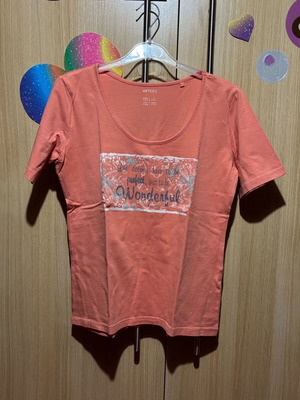 Esmara t-shirt size M like new, excellent condition