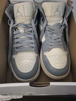 Jordan 1 blue sneakers size 38 used