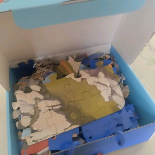 Puzzle Ancient Greece like new with 200 pieces and book