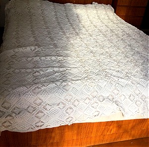 Κουβέρτα διπλή πλέκτη με βελονάκι