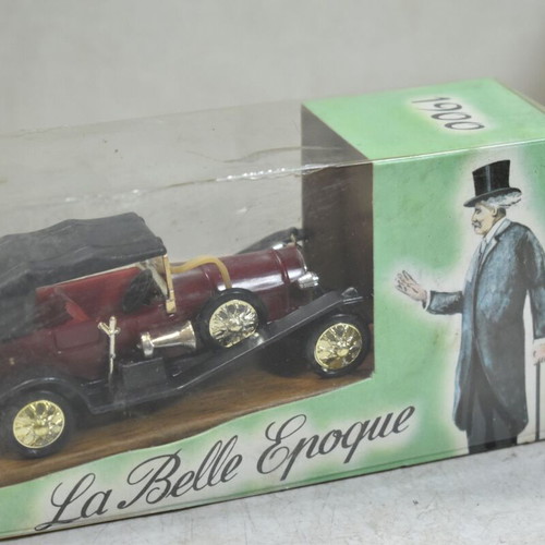 La Belle Epoque 1900 collectible car model like new, burgundy classic cabriolet with box