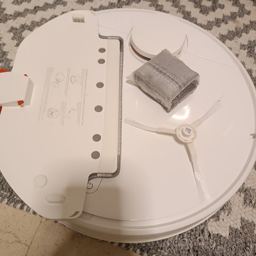 Xiaomi Mi Robot Vacuum Mop 2 Pro like new, 180min autonomy, 150sqm coverage, white