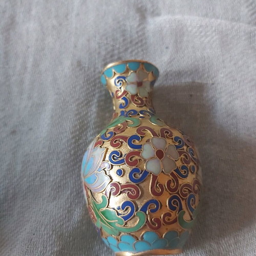 Cloisonne vase used with colorful enamels