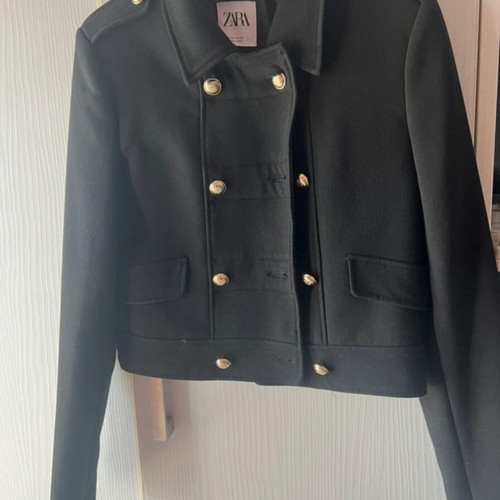Zara jacket like new, elastic fabric, short, size S