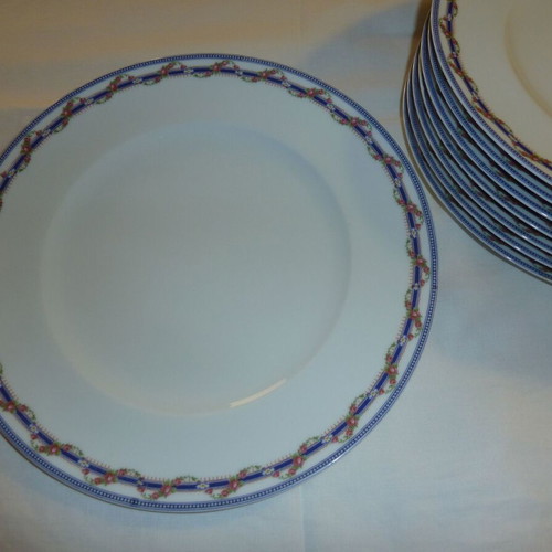 English Porcelain Dinner Plate Set like new, 8 pieces, 27 cm