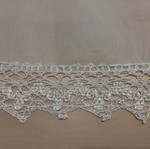 Set of 4 white transparent table linens with machine embroidery and lace new