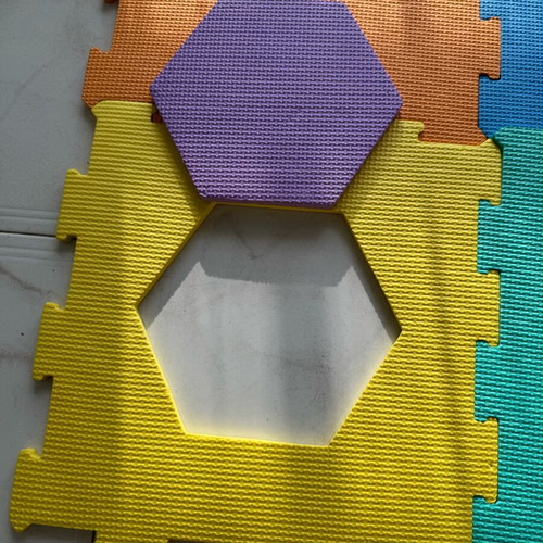 Children's floor puzzle used, 9 pieces, shapes
