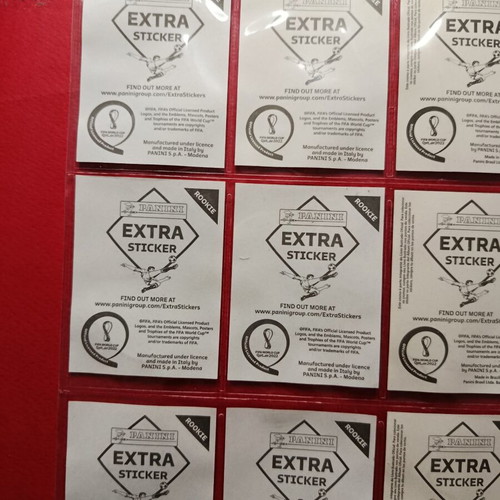 Extra Sticker Qatar 2022 set like new, 8 quads