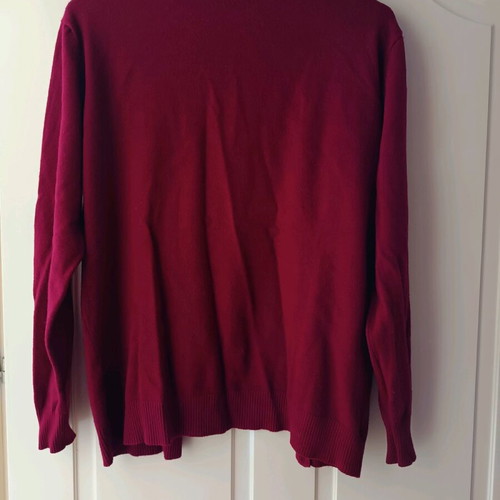 Red cardigan used, size M, soft fabric