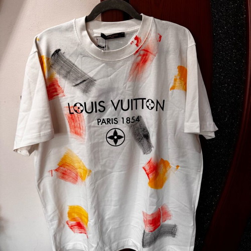 Louis Vuitton T-shirt new, size L/XL, white