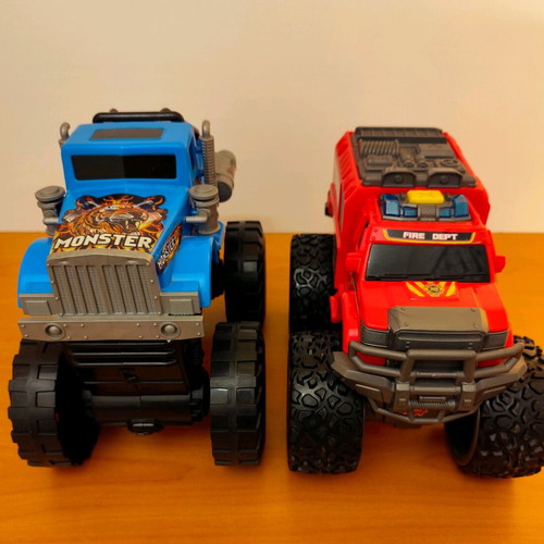 Dickie Toys set of 2 children's trucks with large wheels like new