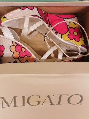 Migato Vintage Vera Pelle Floral Platform Sandals Size 41 Used
