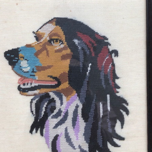 Embroidered wall art used with dog motif, frame 25x32 cm