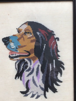Embroidered wall art used with dog motif, frame 25x32 cm