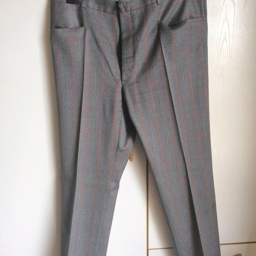 Handmade men's three-piece suit like new, gray
