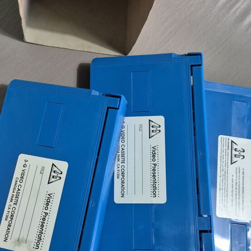 Toon Town VHS tapes like new, animated cartoons 1994