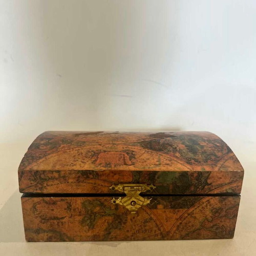Vintage wooden jewelry box with world map, used, 6x16x9.5 cm