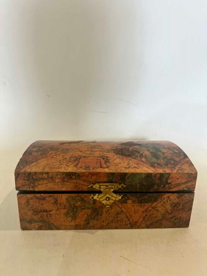 Vintage wooden jewelry box with world map, used, 6x16x9.5 cm