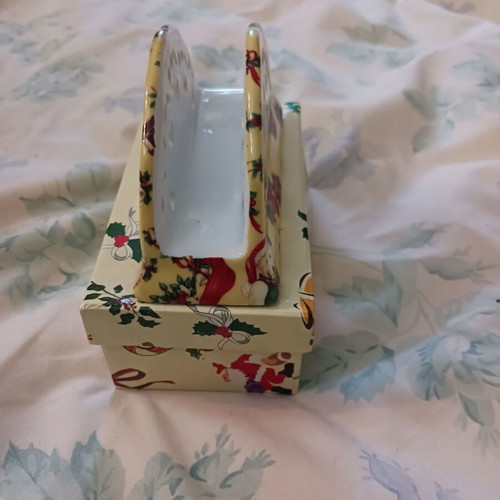 Porcelain Christmas napkin holder new