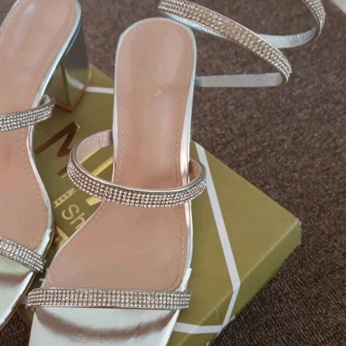 Mia sandals with rhinestones size 37 like new silver