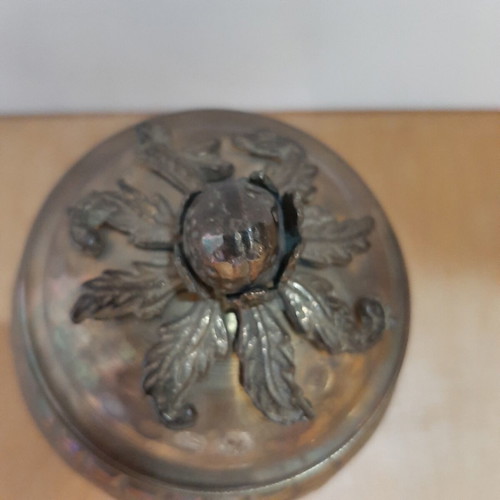 Copper fondue pot like new with patina and engraved details
