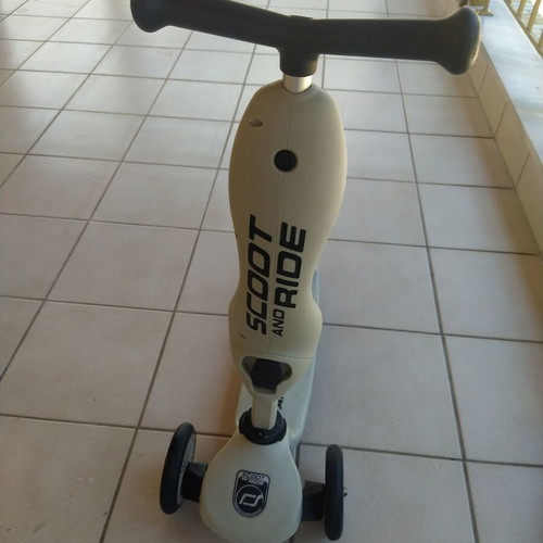 Scoot and Ride Scooter used, ages 1 to 5, convertible seat