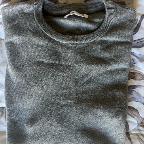 Terranova gray pullover new, size Medium