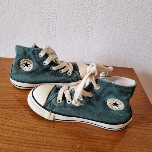 Converse kids boots size 24 like new green