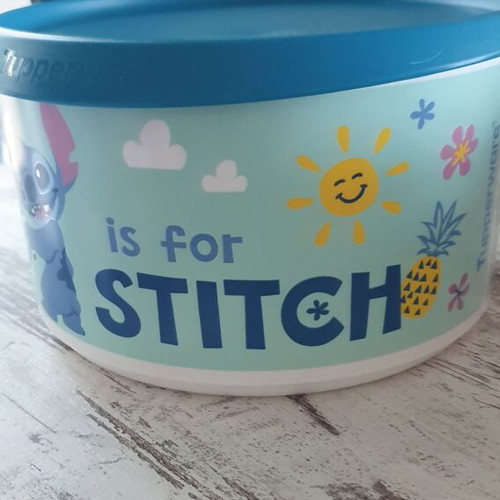 Stitch 2.5-liter airtight Tupperware canister, pink or blue