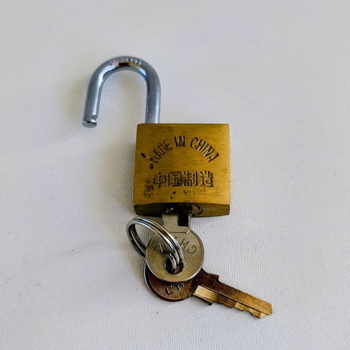 Golddoor small brass padlock with 2 keys for suitcase or locker
