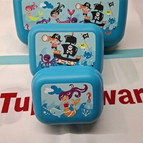 Twin set new, ideal for school and organization