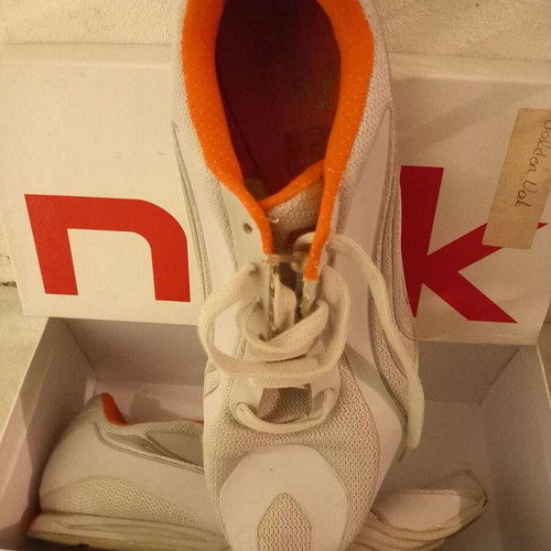 Puma sports shoes white like new, size 41