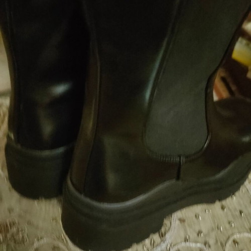 Boots new, black with side zipper and 4.5 cm heel