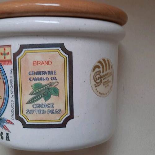 Spigarelli ceramic storage jar with wooden lid and Old America design new