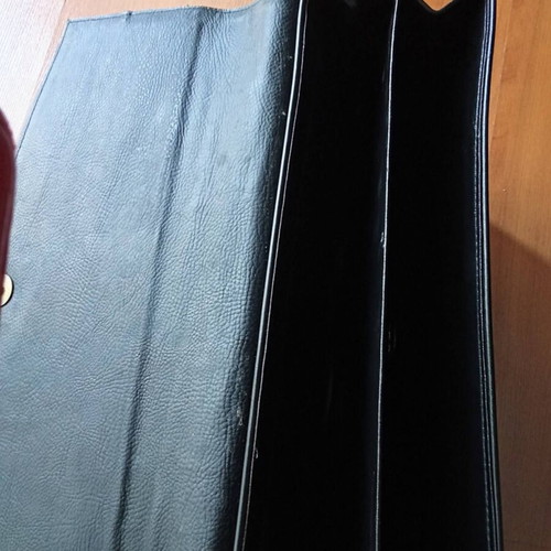 Vintage black handbag, missing shoulder strap