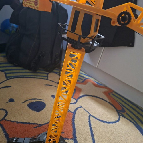 Remote control crane used for 3+ years old