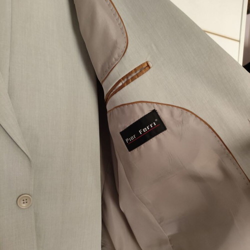 Pier Ferri suit new, beige, jacket size 52 trouser size 48