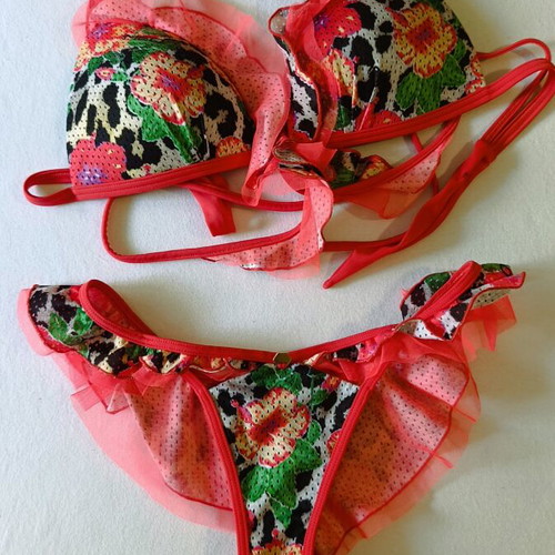 Med bikini red size small new