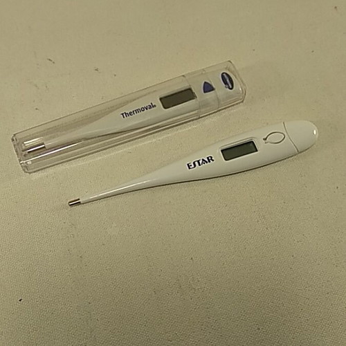 Electronic thermometers used, pack of 2, functional