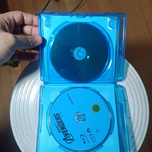 The Avengers 3D Blu-Ray 2 disc set used, adventure