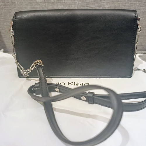 Calvin Klein small leather bag like new, black