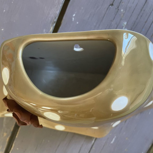 Vase shaped like a hat Espiel like new