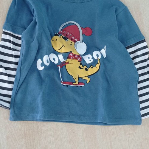 Children's T-shirt size 122 cm like new, multicolored