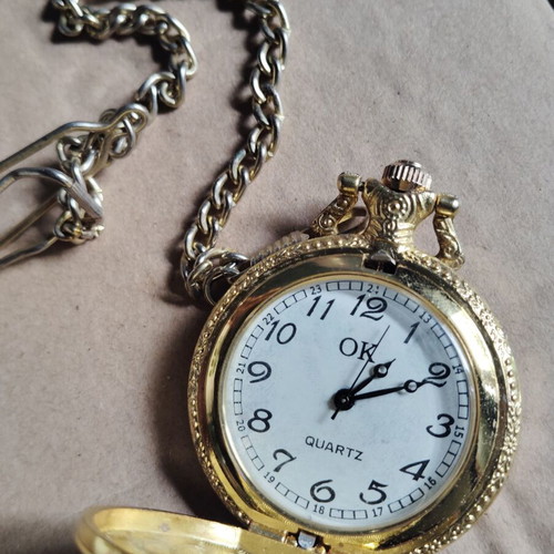 Pocket watch used, gold