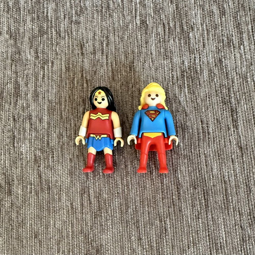 Kinder Playmobil Wonder Woman and Supergirl figures like new