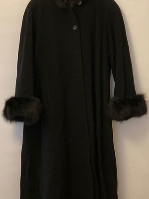 Lola wool coat black new with fur size M