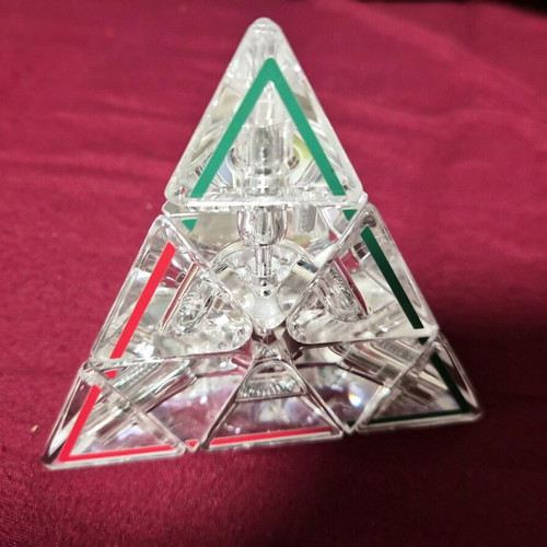 Mefferts Pyraminx Crystal like new